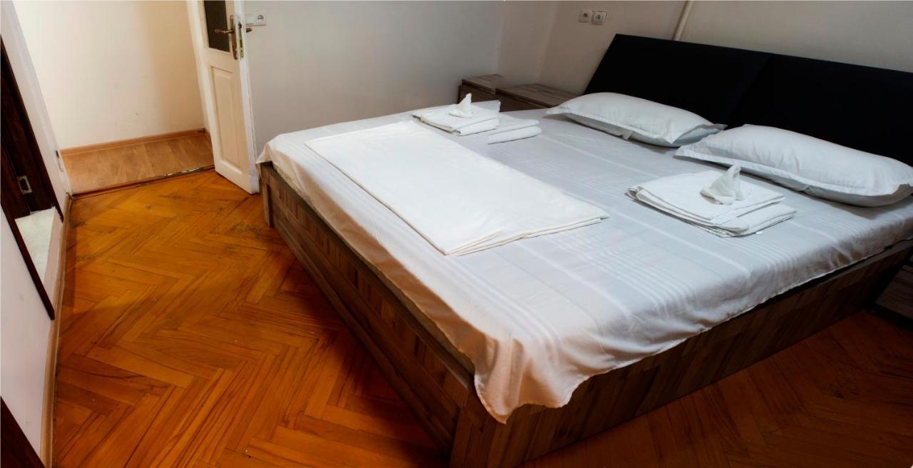 Hotel Tiflis Garden Eksteriør bilde